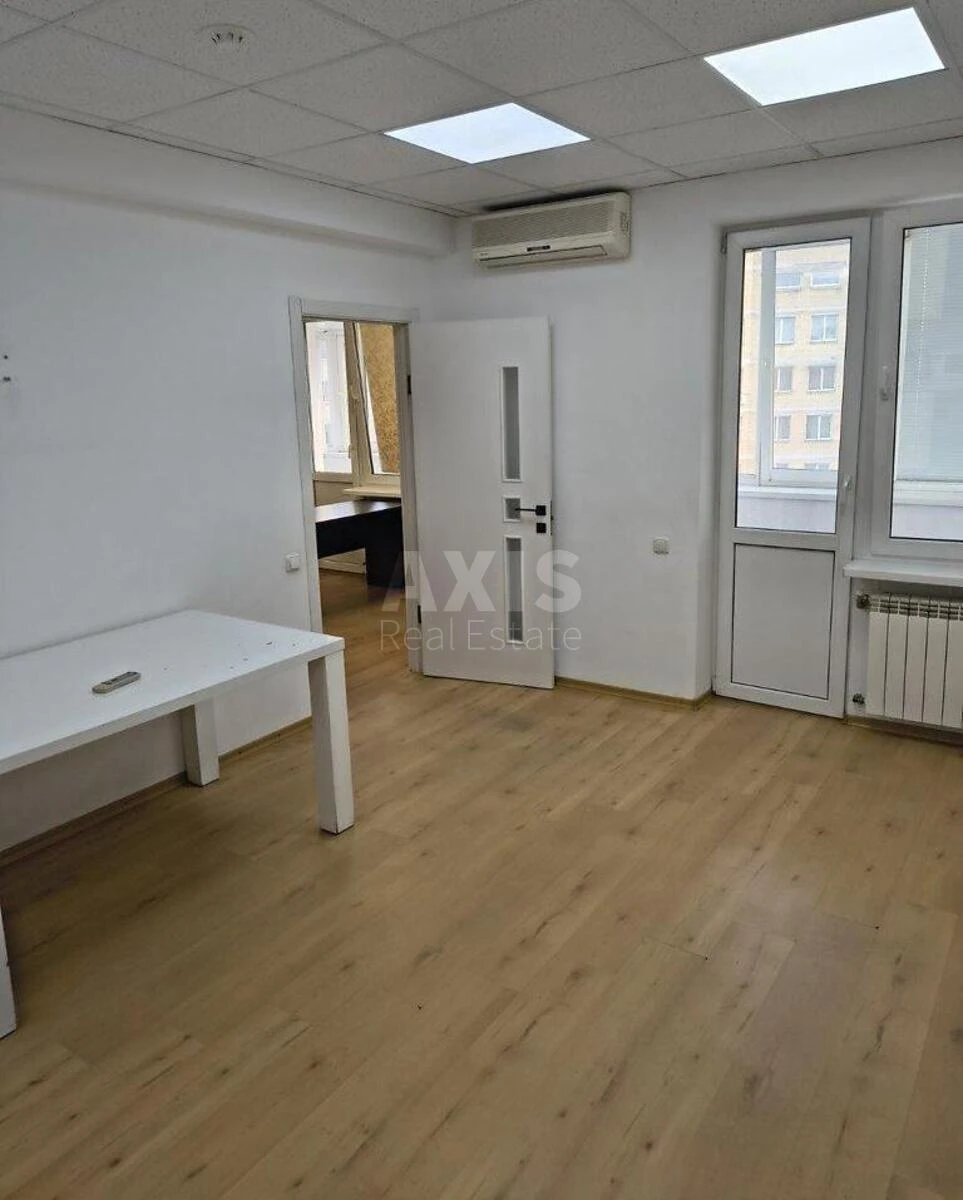 Office vul. Mykil's'ko-Slobids'ka 2Б, 86m2670125