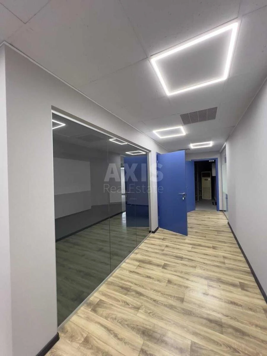 Office vul. Velyka Zhytomyrs'ka 20, 700m2686818