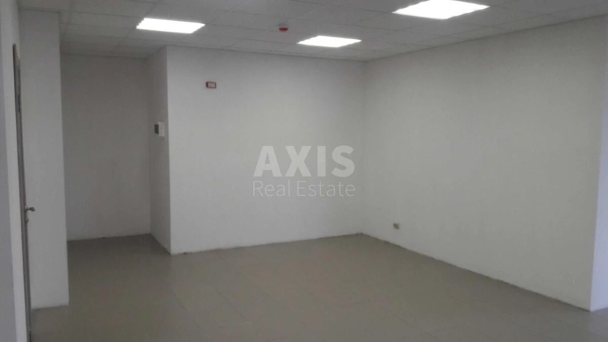 Trade object pr-t Komarova Kosmonavta 46В, 49m2554576