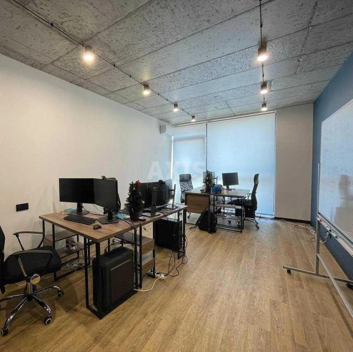 Office vul. Kudri Ivana 3А, 90m2720180