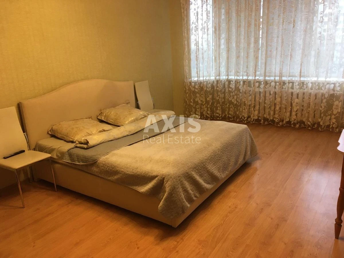 1k apartment vul. Ahmatovoi' Anny 35А408254