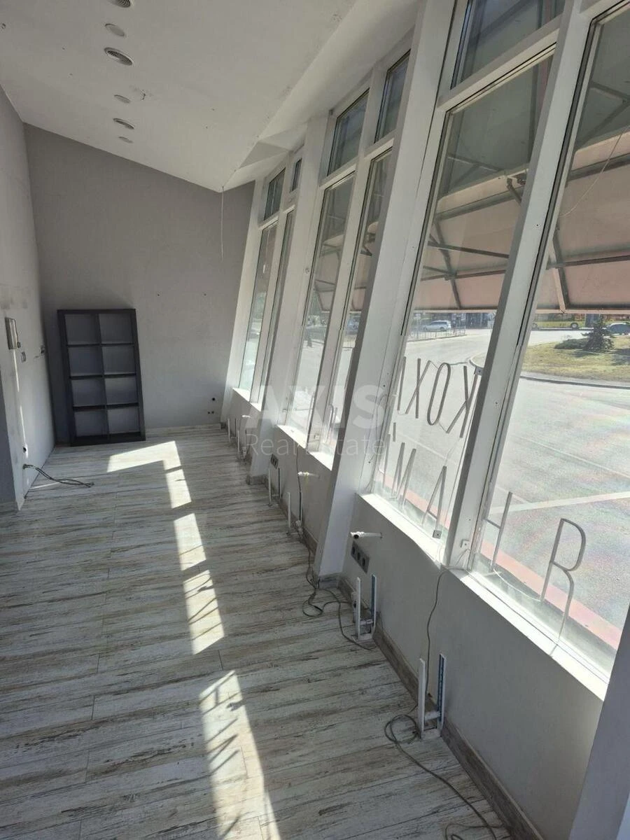 Trade object vul. Sverstjuka Jevgena 3Б, 61m26608922