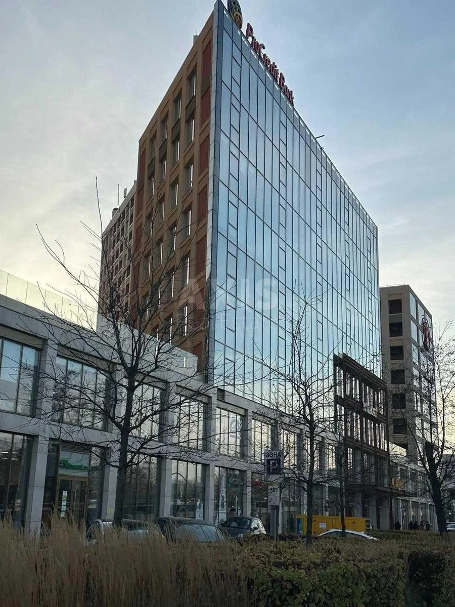 1k apartment pr-t Berestejskij 67624859