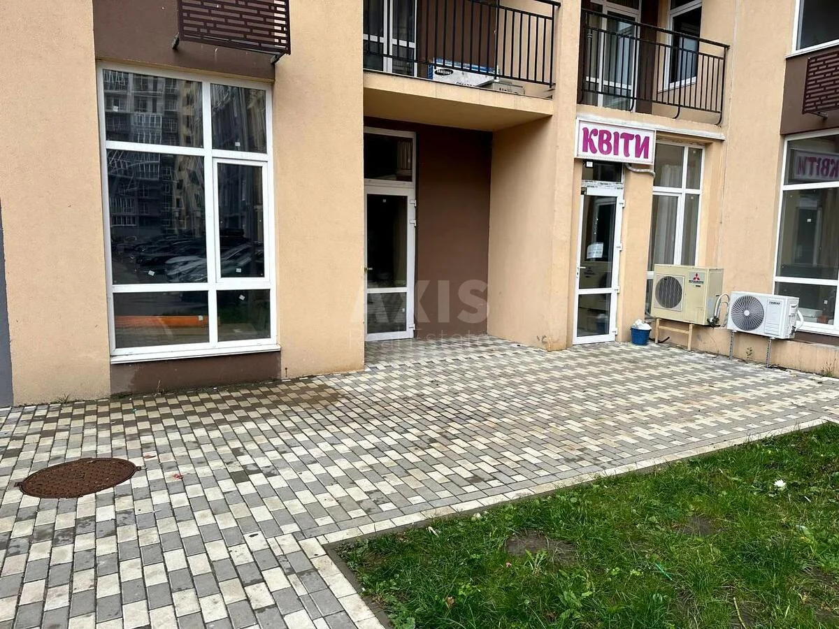 Trade object vul. Zabolotnogo Akademika 148Б, 57m2