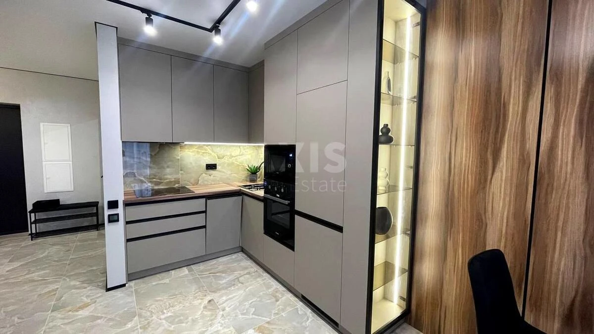 1k apartment vul. Rodyny Kristeriv 2063630