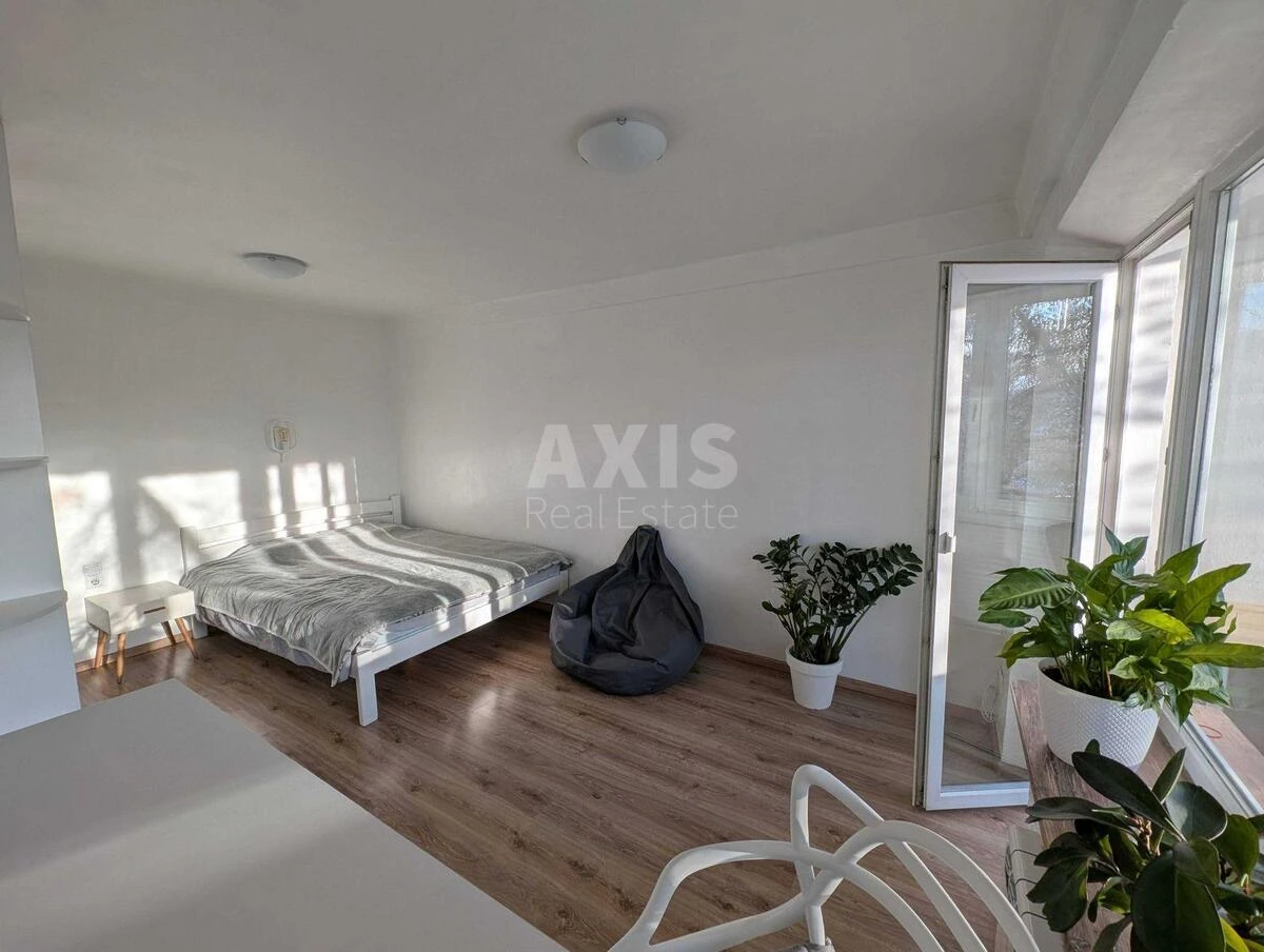 1k apartment vul. Solom'jans'ka 28702011