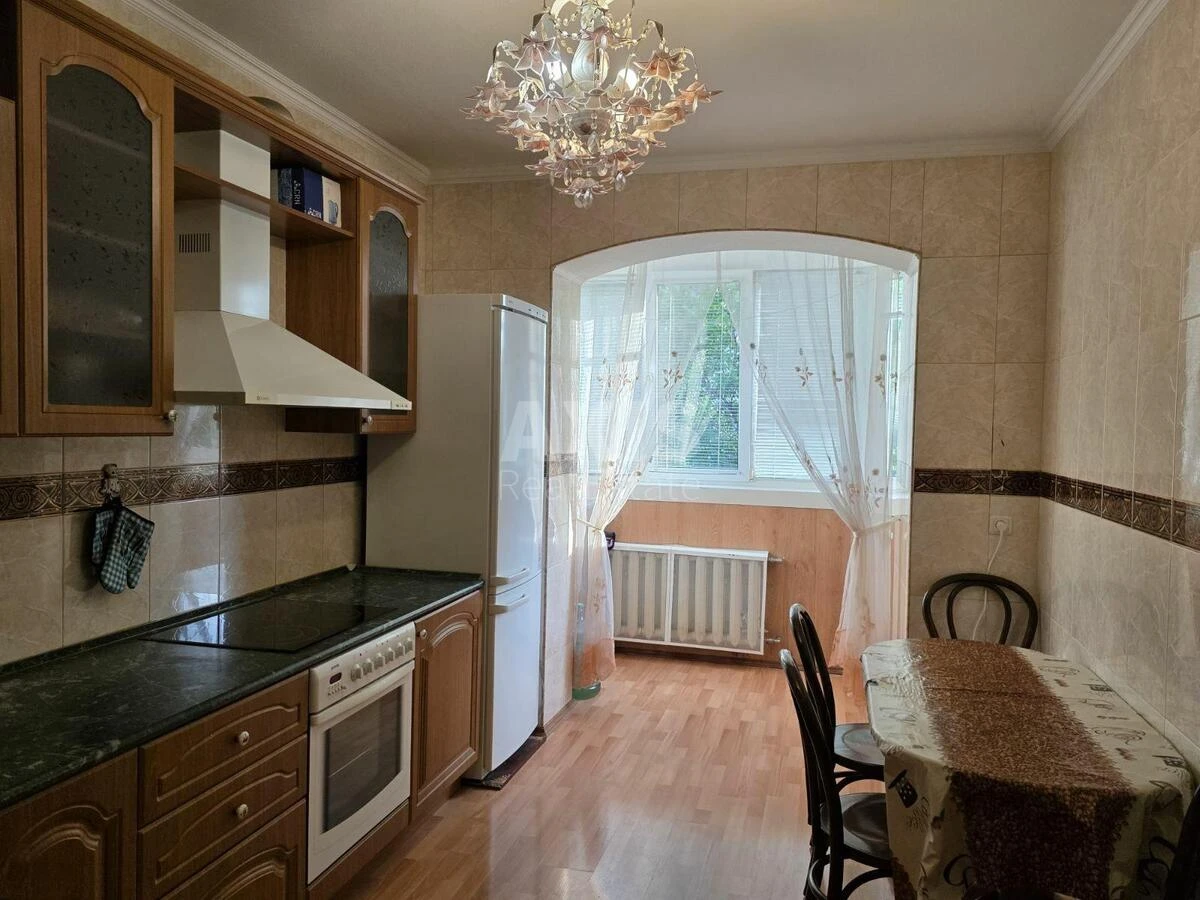 2к квартира ул. Самойло Кошки 968612