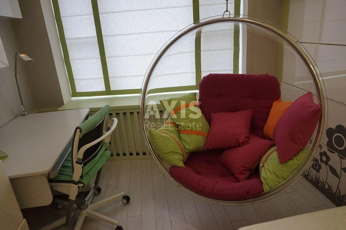 3k apartment vul. Parkovo-Syrec'ka 4Б5805211