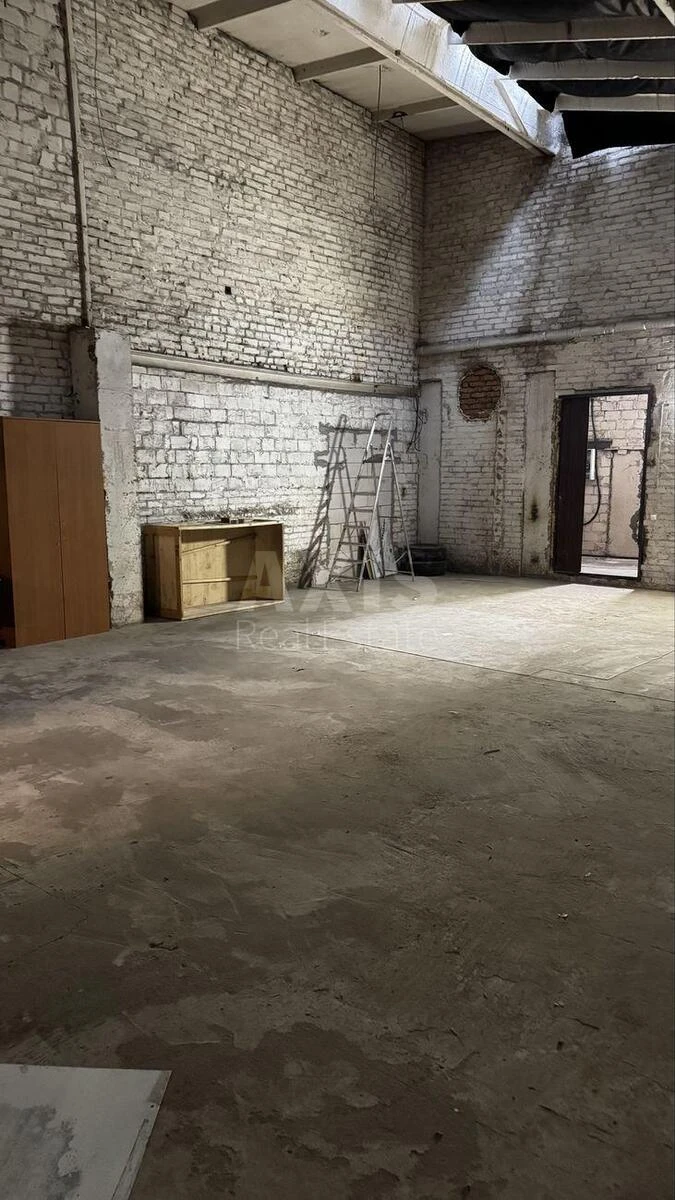 Объект торговли ул. Сосниных Семьи 9, 194м2675292