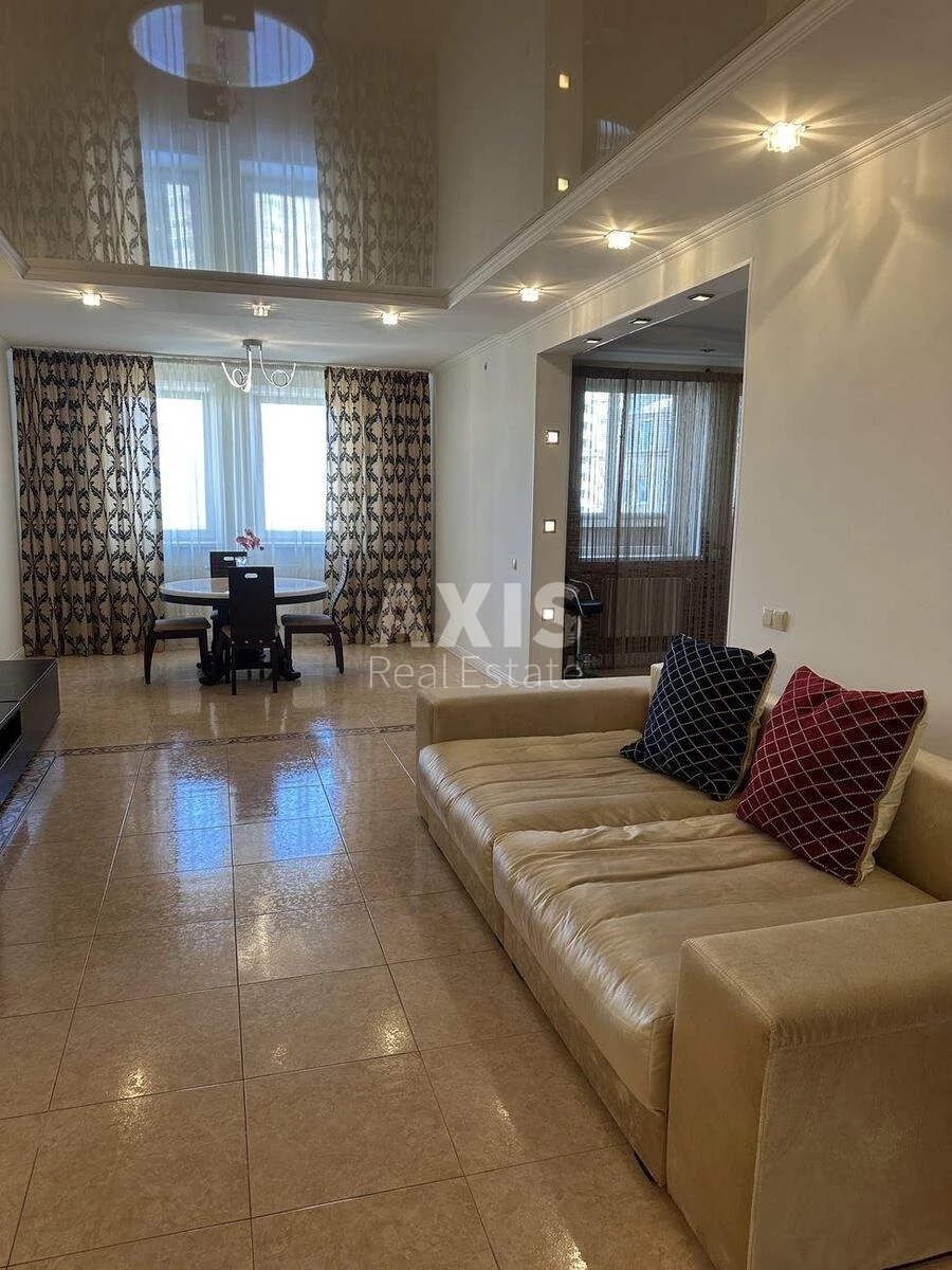 3k apartment vul. Golosii'vs'ka Thirteen A577501