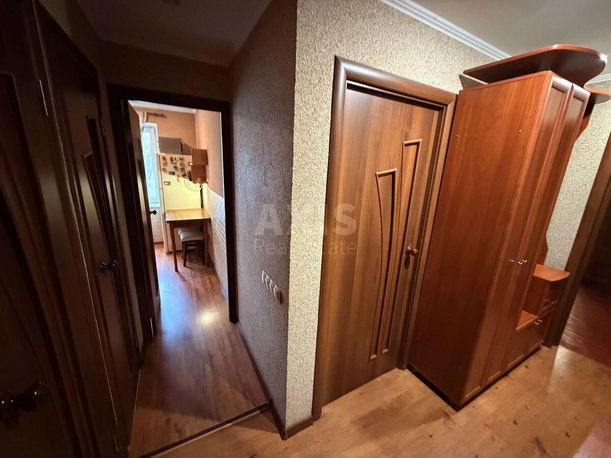 3k apartment vul. Rajduzhna 3Б672988