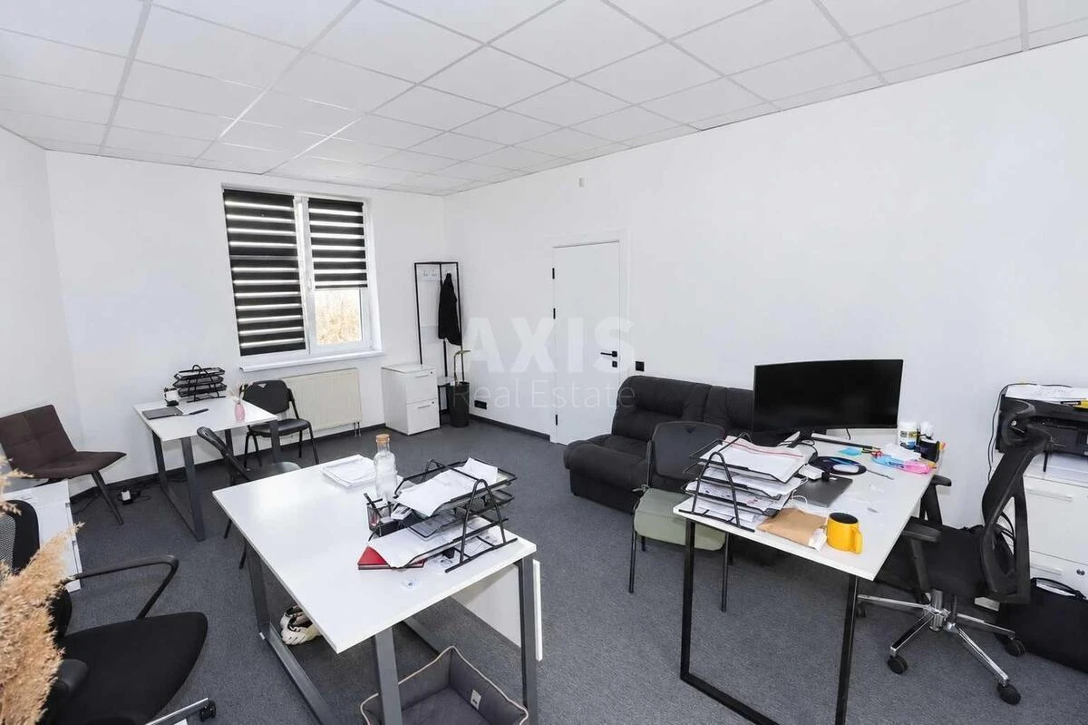 Office vul. Jevgena Konoval'cja 32А, 180m2719867