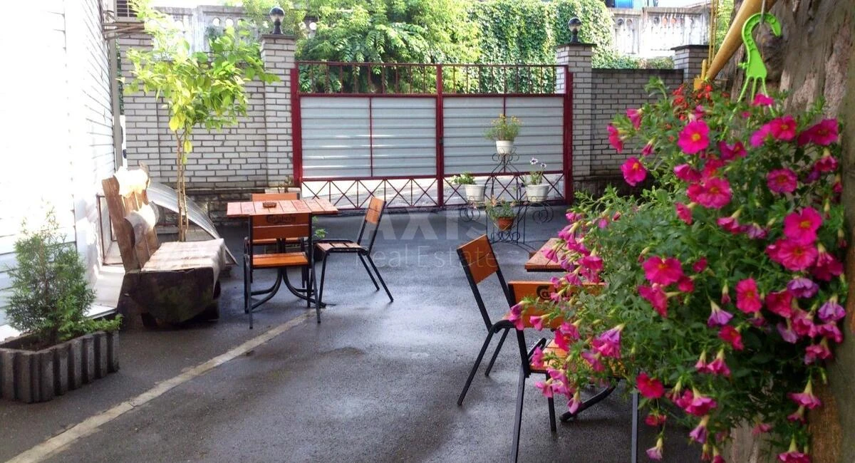 Офис ул. Гвардейская 80, 250м27047910