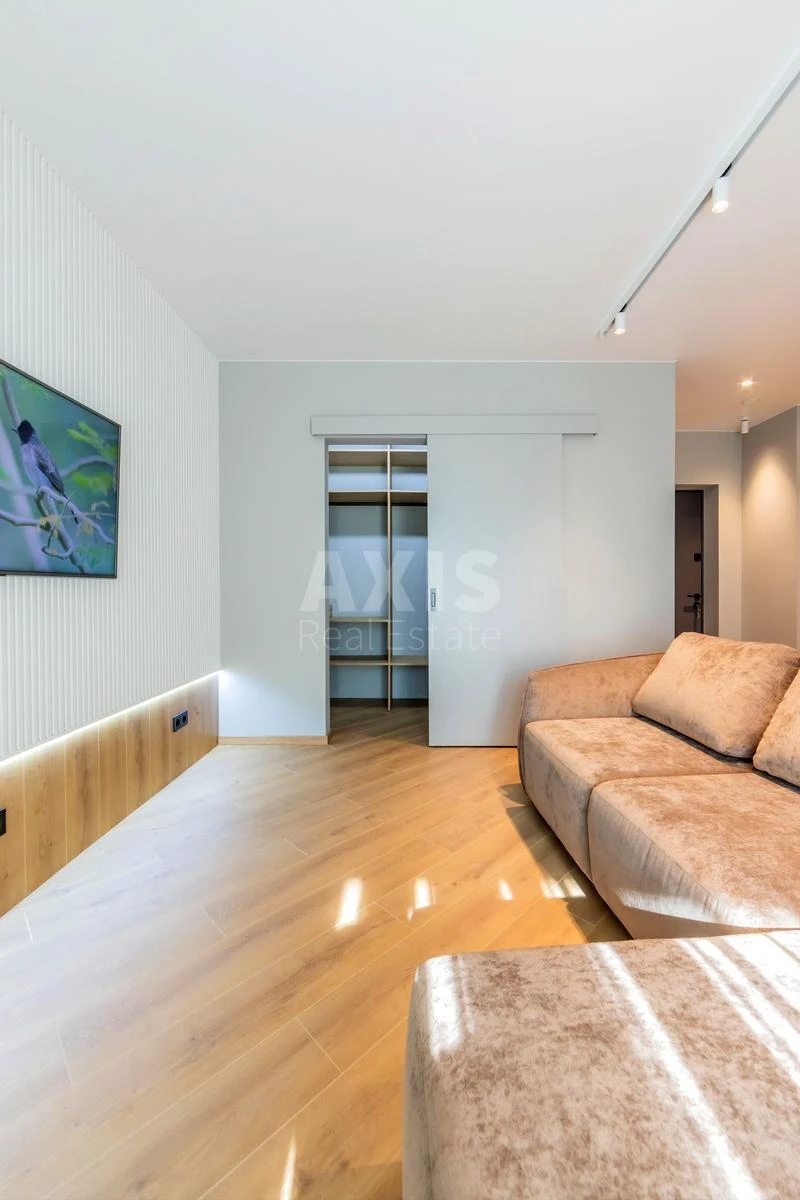 3k apartment vul. L'vivs'ka 15658274