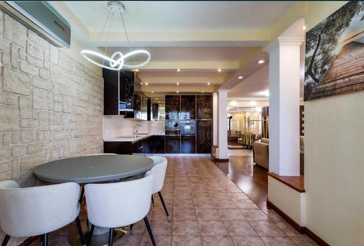 5k apartment vul. Klinichna 23