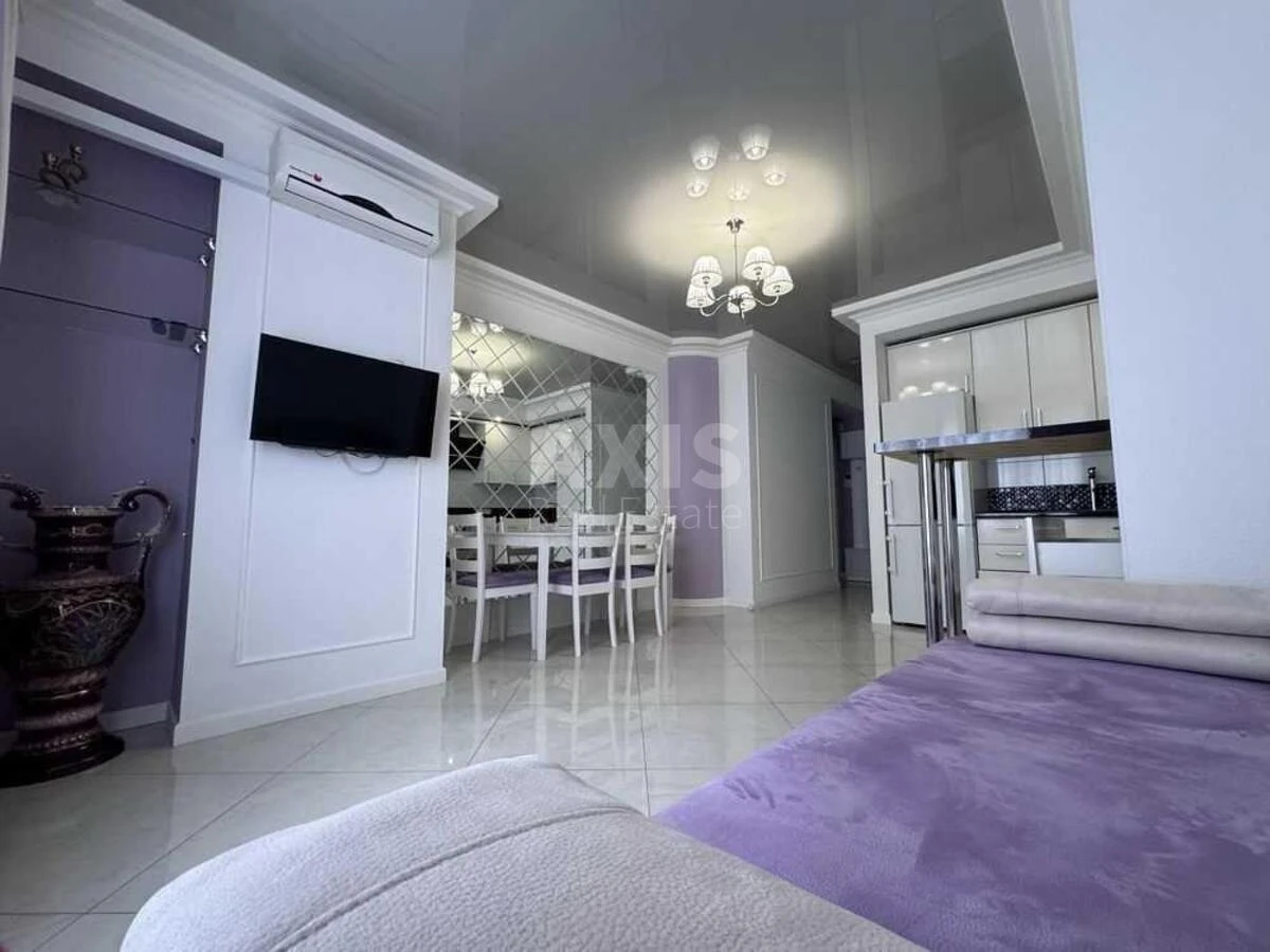 2k apartment vul. Chornovola V'jacheslava 27647461