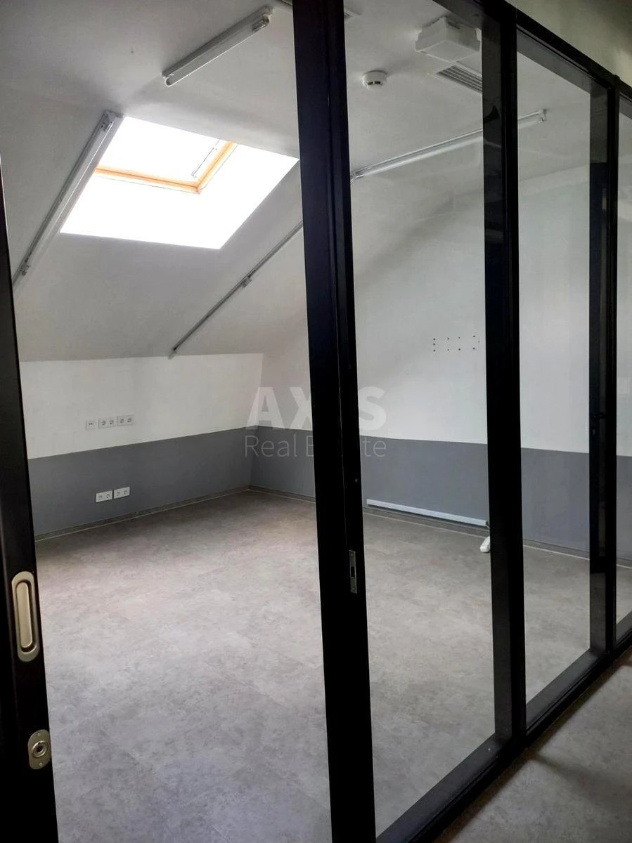Office vul. Borychiv Tik 35В, 640m2692352