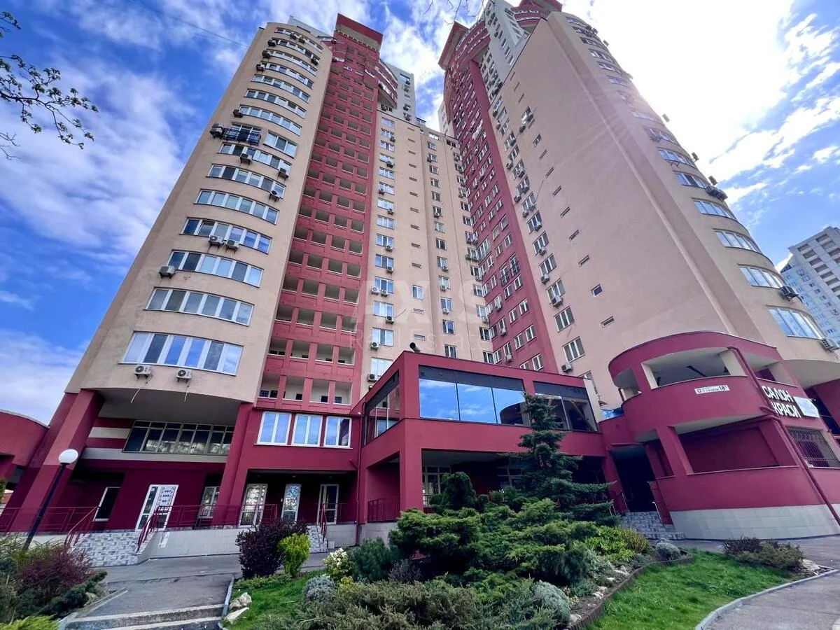 Office pr-t Tychyny Pavla 18Б, 432m2