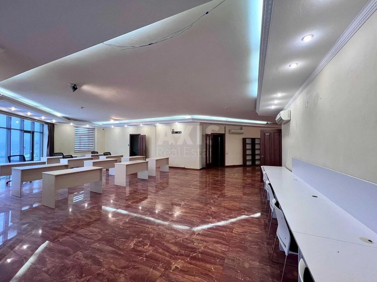 Office vul. Velyka Vasyl'kivs'ka 72, 194m2661664