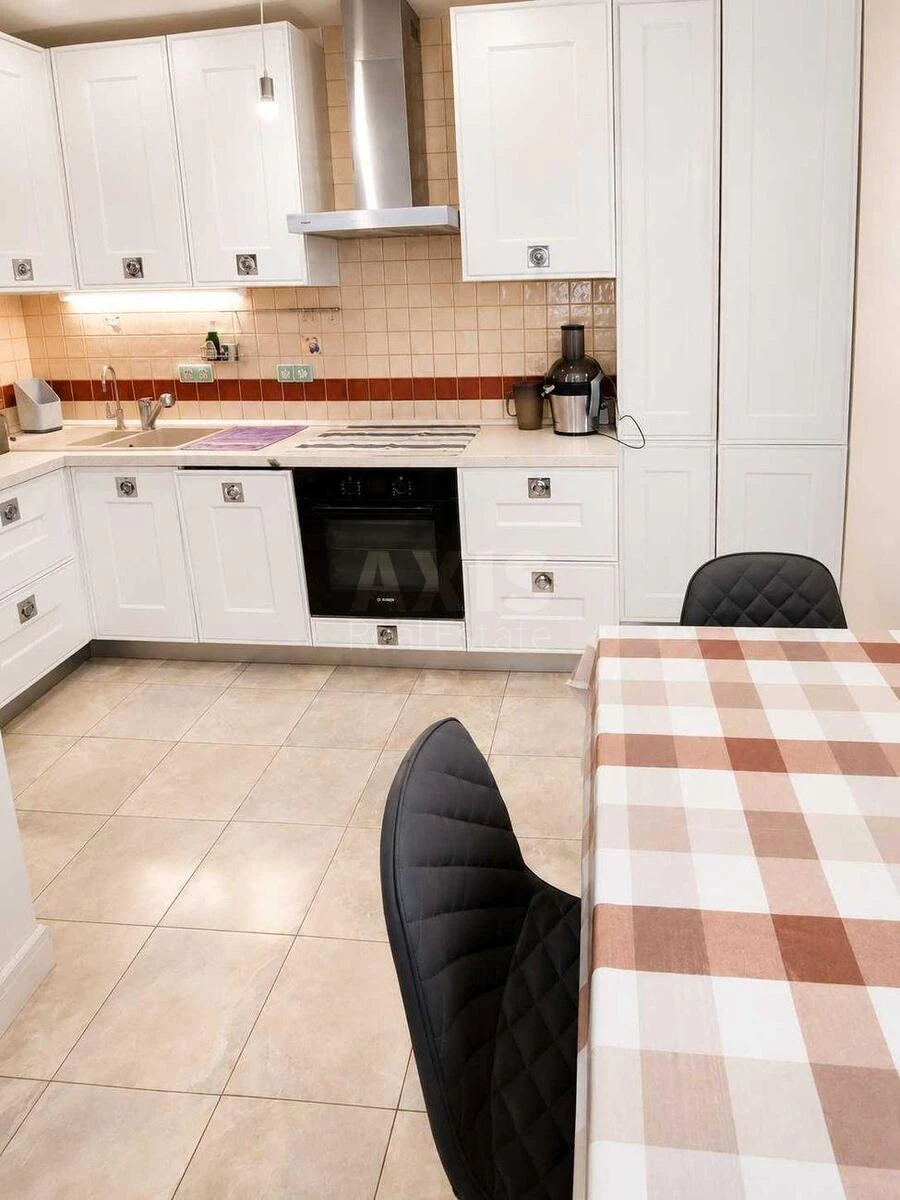 3k apartment vul. Petra Kalnyshevs'kogo 770283