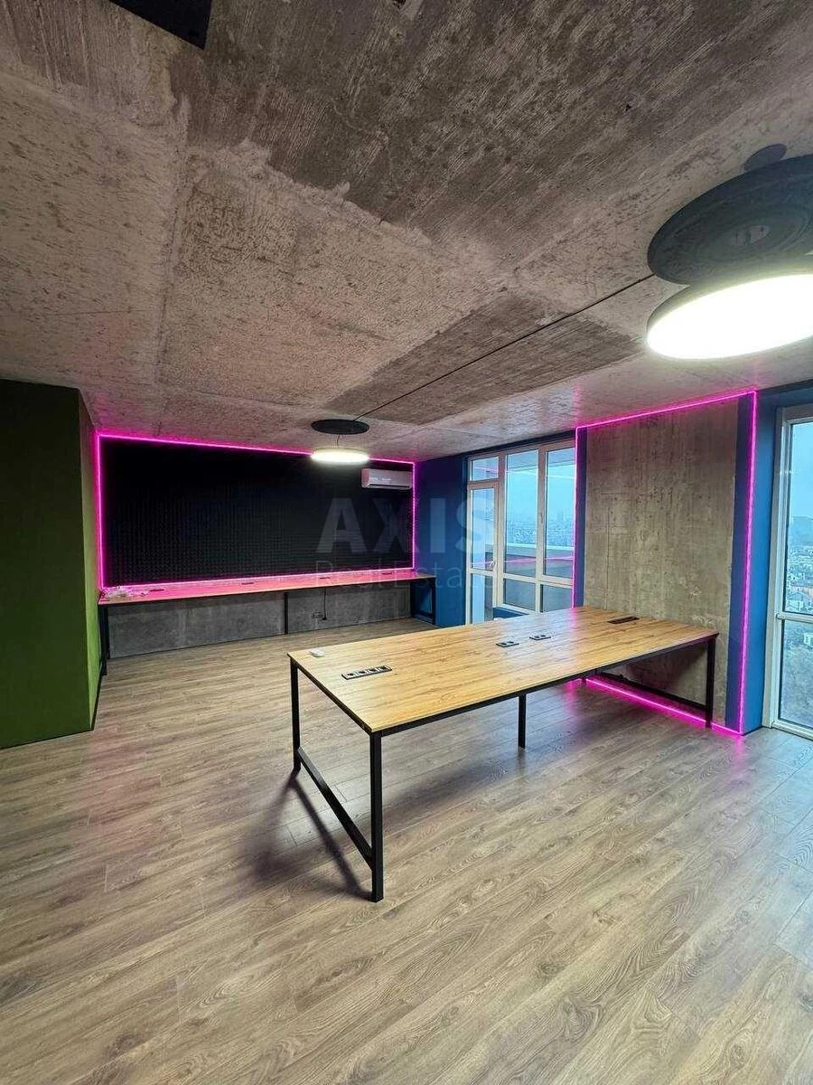 Office vul. Mykhayla Boychuka 41Б, 200m26340113