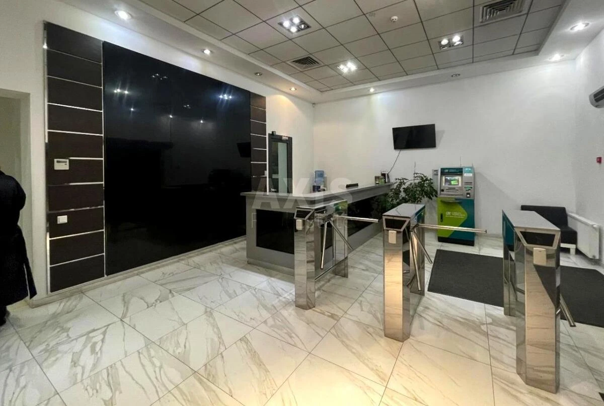 Офис бул. Николая Михновского 19А, 520м26686311