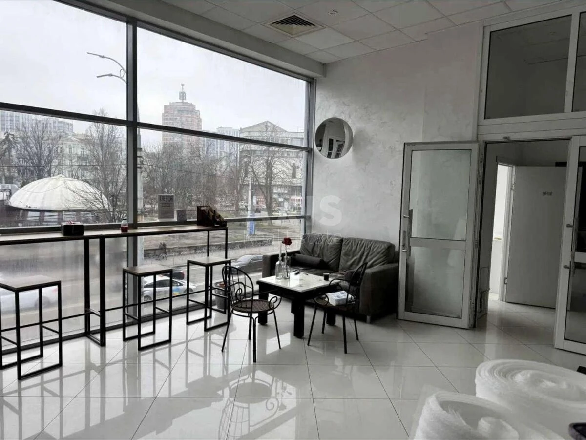 Office pl. L'vivs'ka 8Б, 670m266954