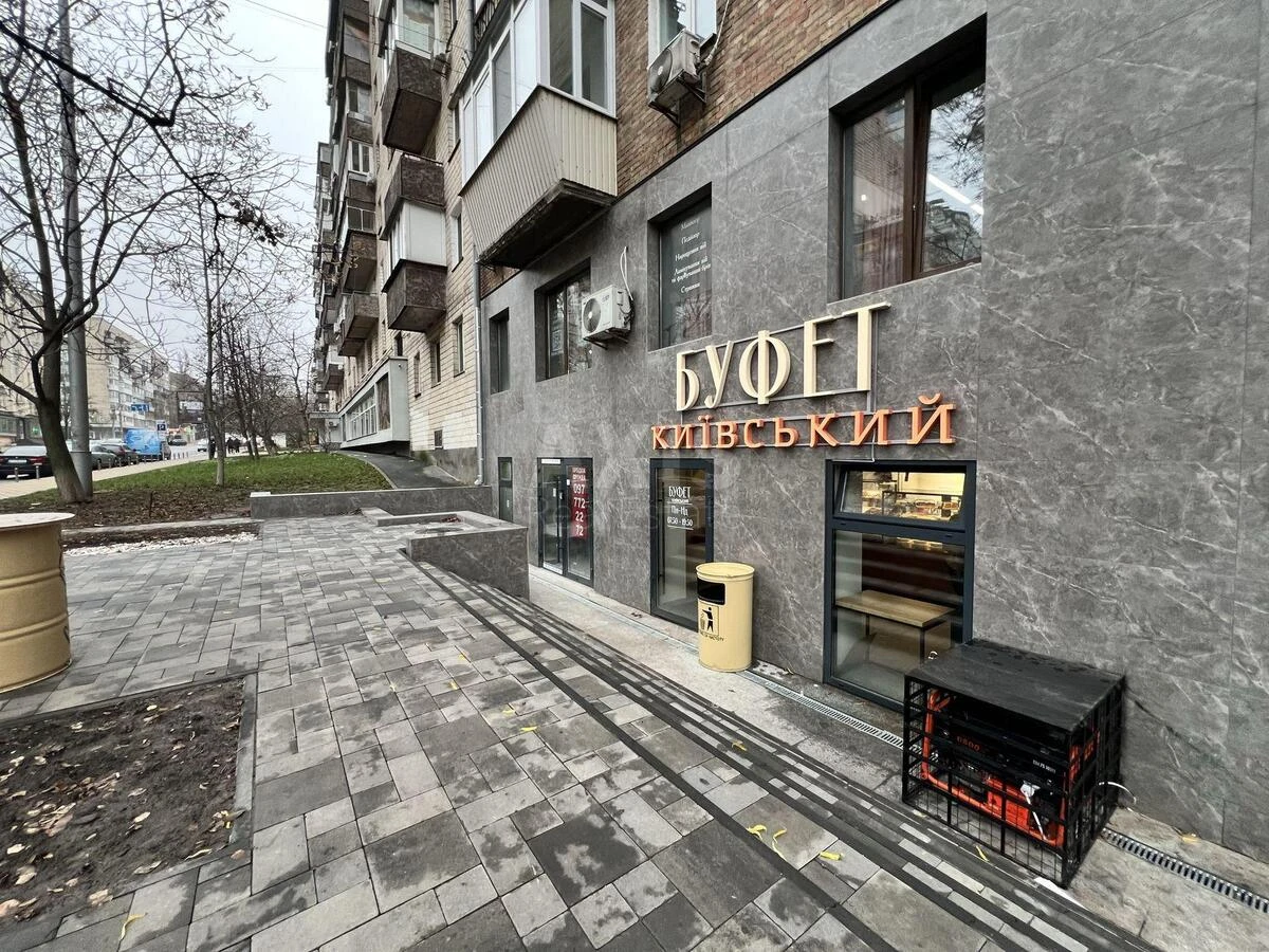 Объект торговли ул. Скоропадского Павла 51/102, 77м263250