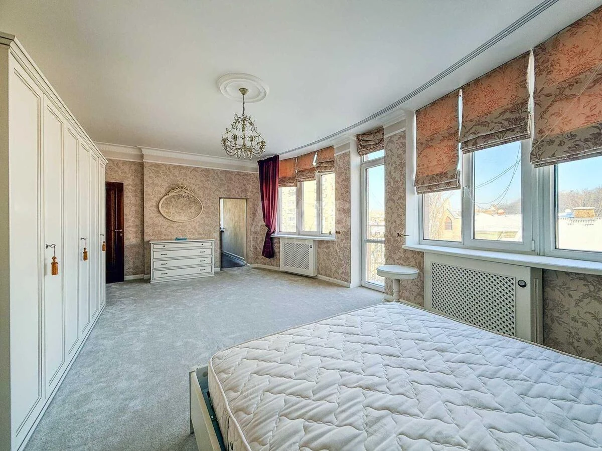 4k apartment vul. Oleksandra Konyskoho 28/30А670666