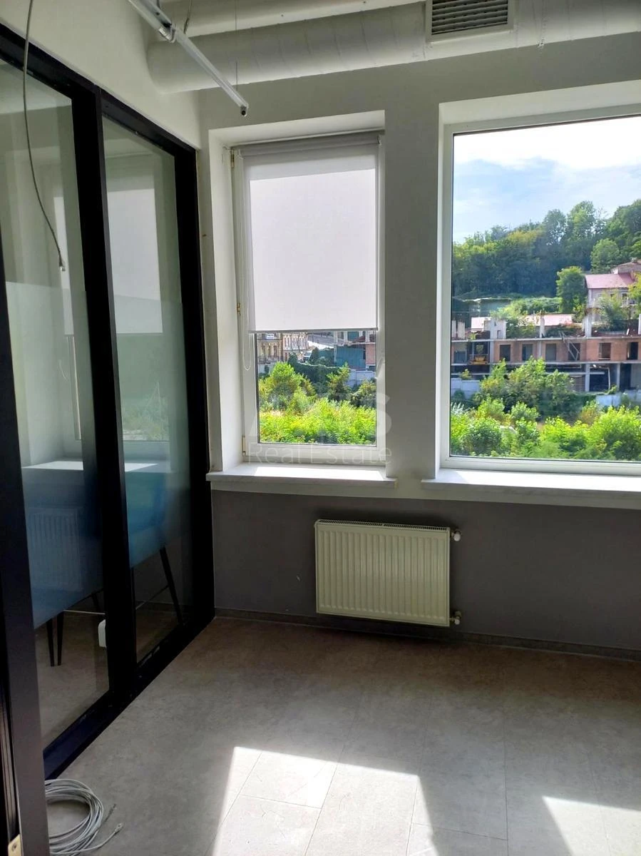 Office vul. Borychiv Tik 35В, 640m2692353