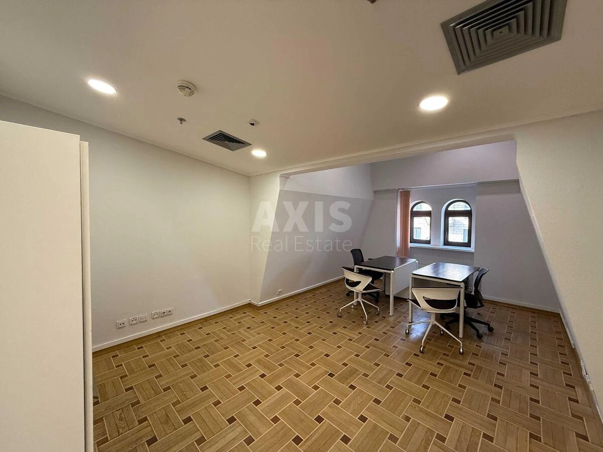 Office vul. Basejna 2А, 125m2651704