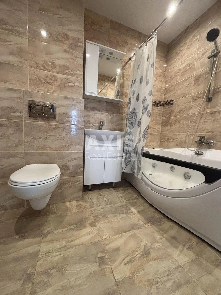 3к квартира ул. Братьев Чибинеевых 8679809