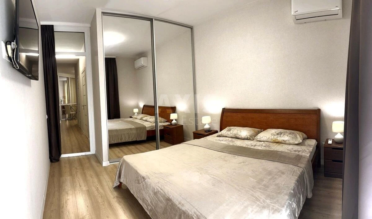 2к квартира ул. Дмитриевская 607026911