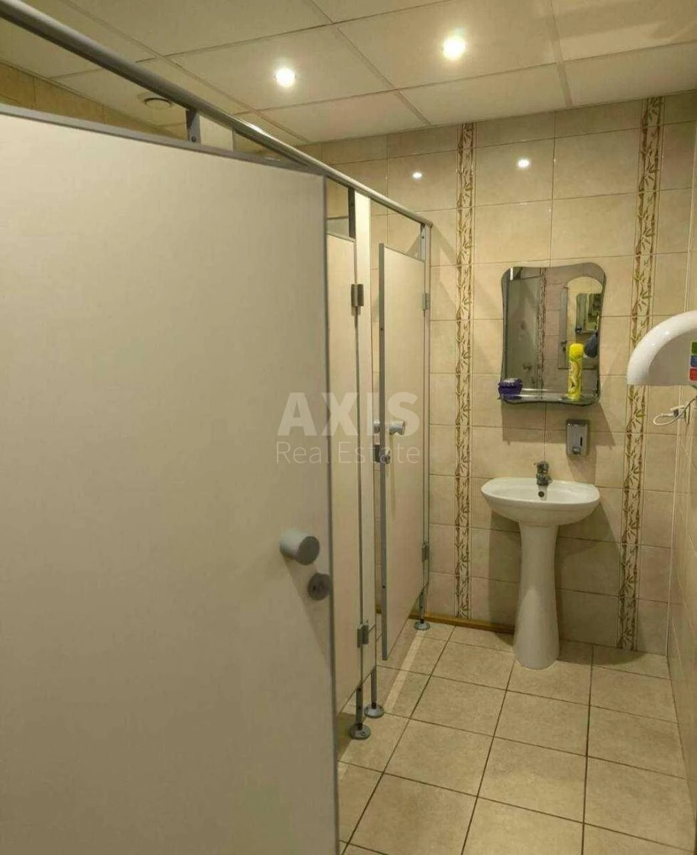 Trade object vul. Vitrjani Gory 3, 563m2635447