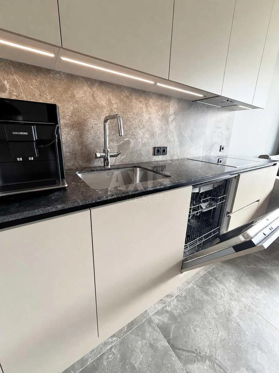3k apartment vul. Zarichna 1А70016