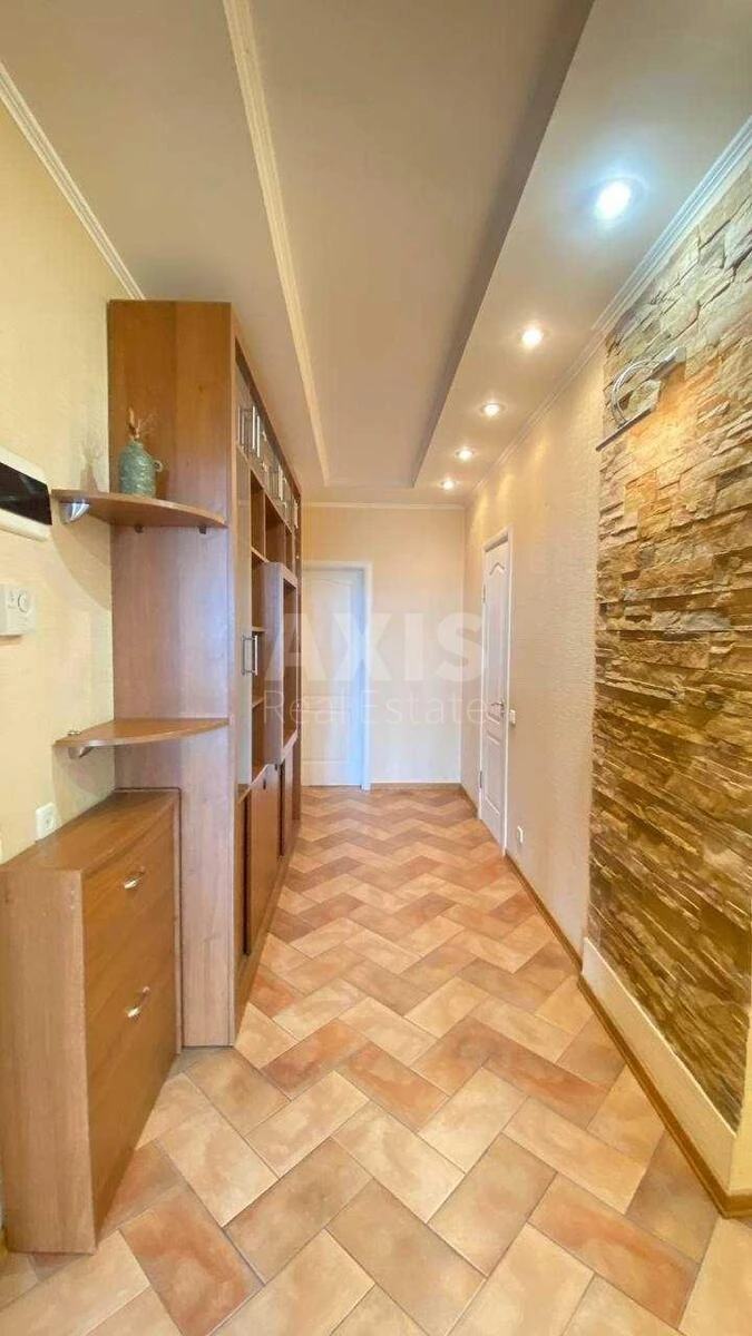 2k apartment vul. Kamjenjeva Komandarma 4А715959