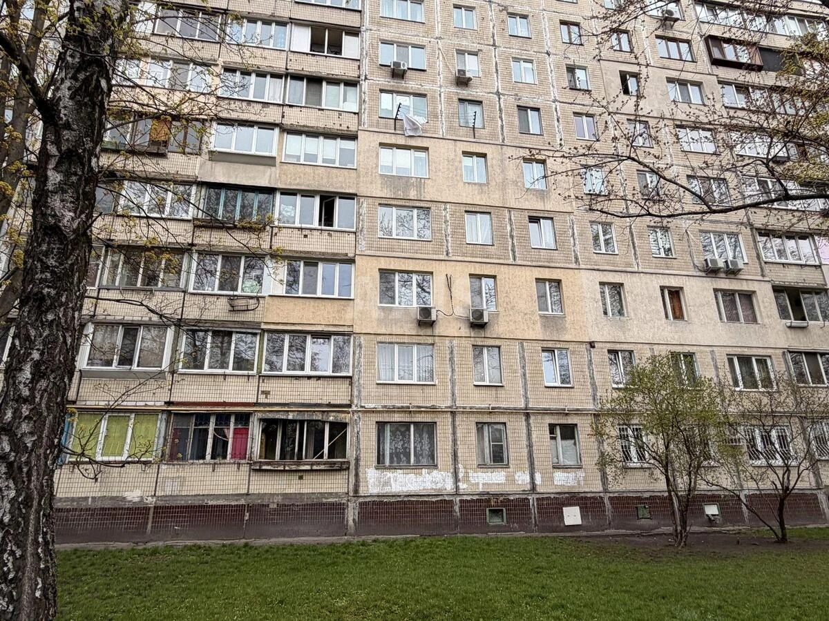 3k apartment vul. Rajduzhna 3Б6729810