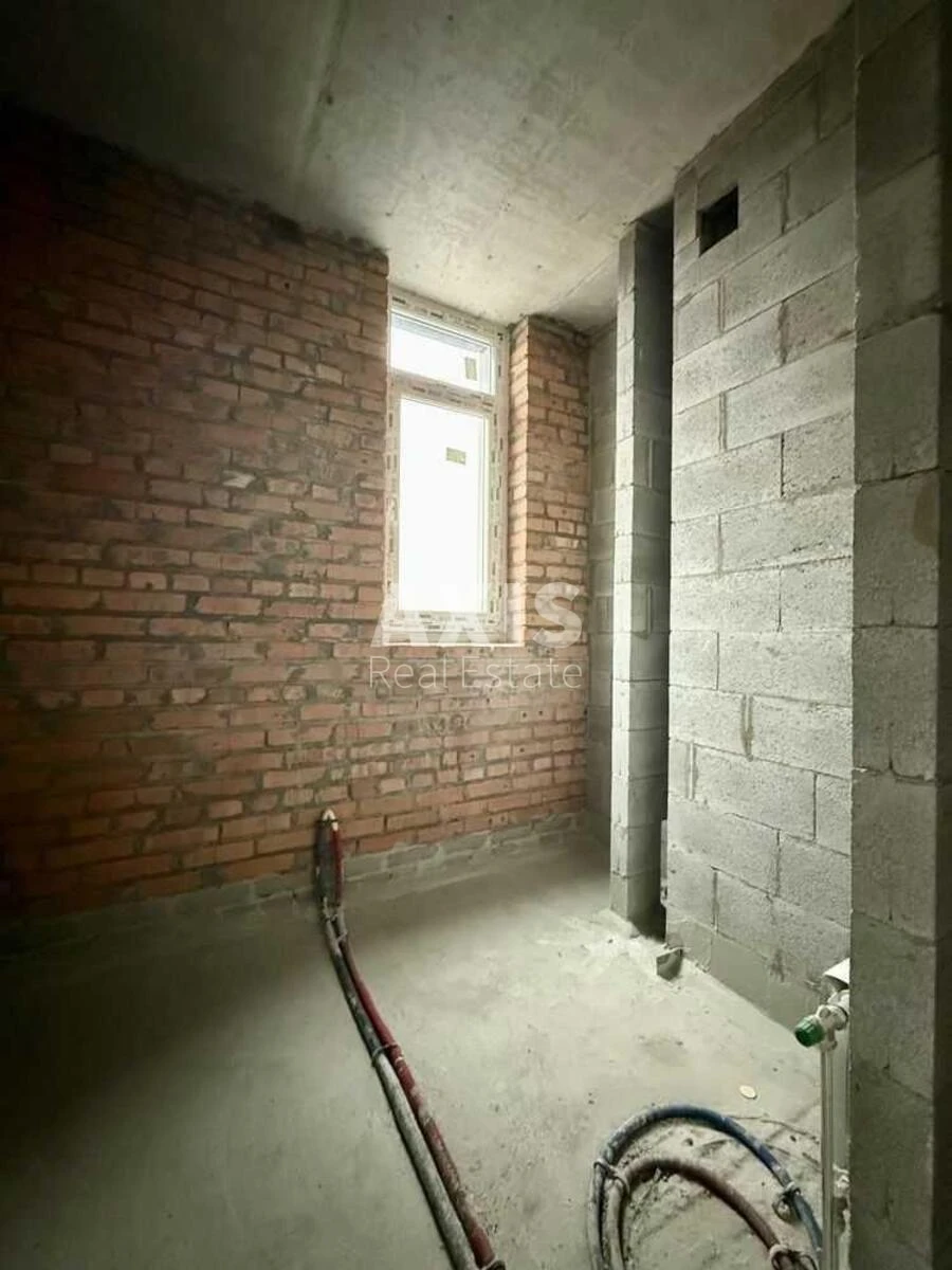 2k apartment bul. Ryl's'kogo Tadeja 1649137