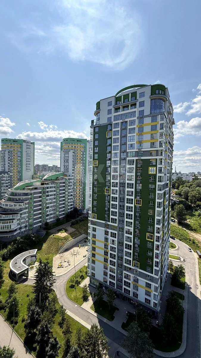 2к квартира ул. Вышгородская 4564525