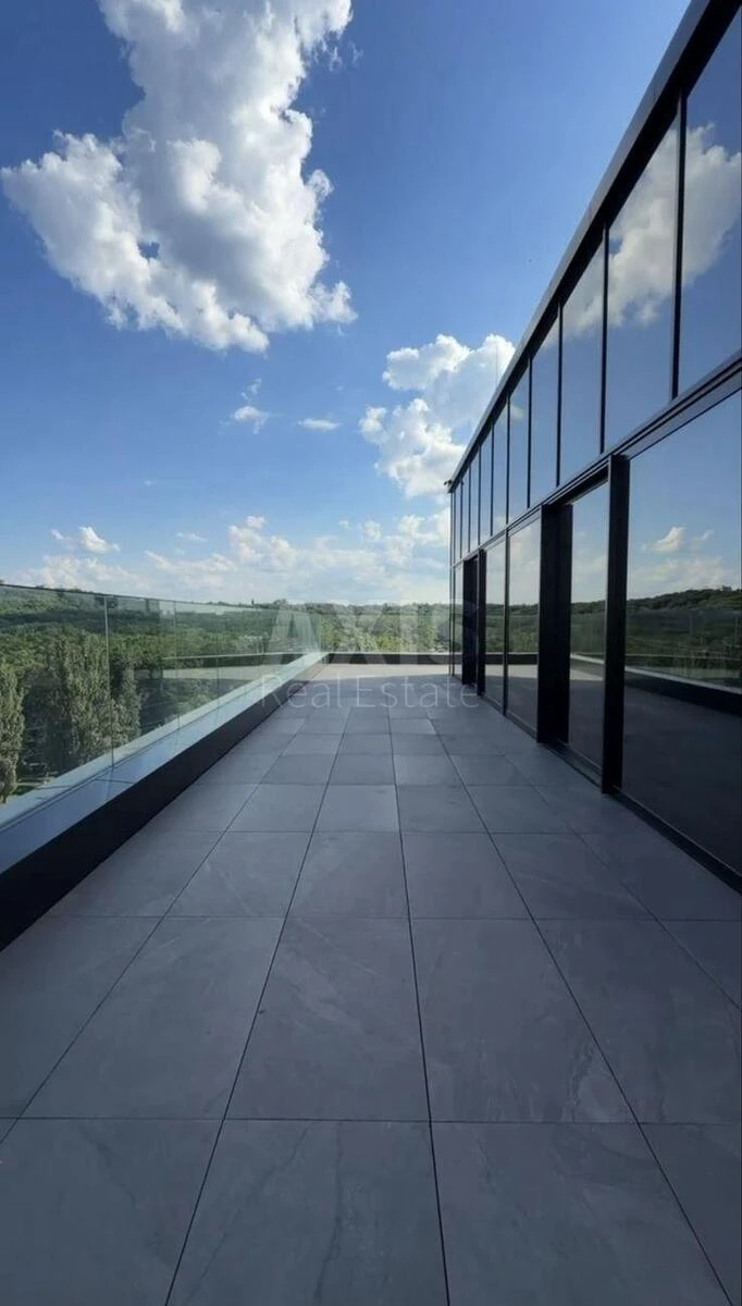 Office vul. Krasylivs'ka 9, 4500m27105317