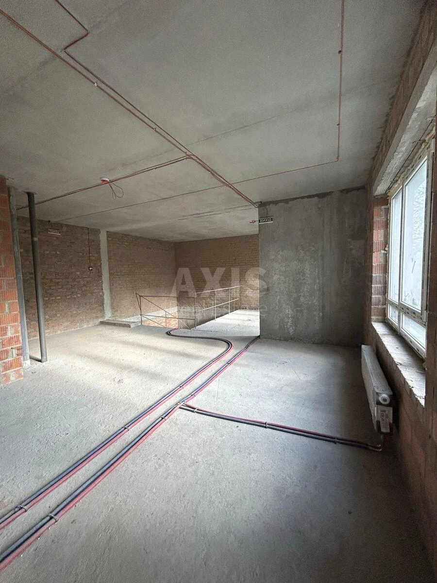 Service object vul. Zhyvopysna 3, 102m2646615