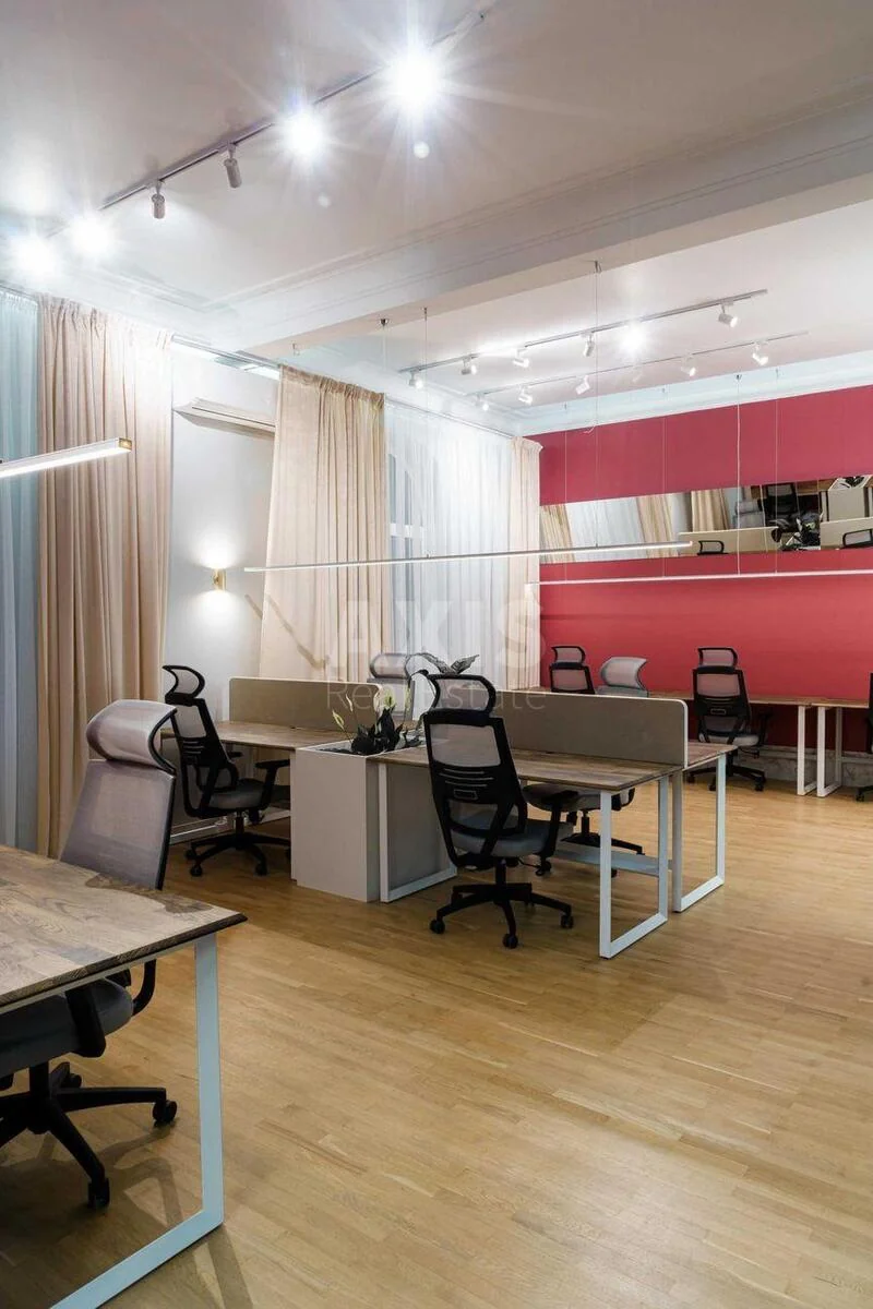 Office vul. Mykil's'ko-Botanichna 14, 160m2
