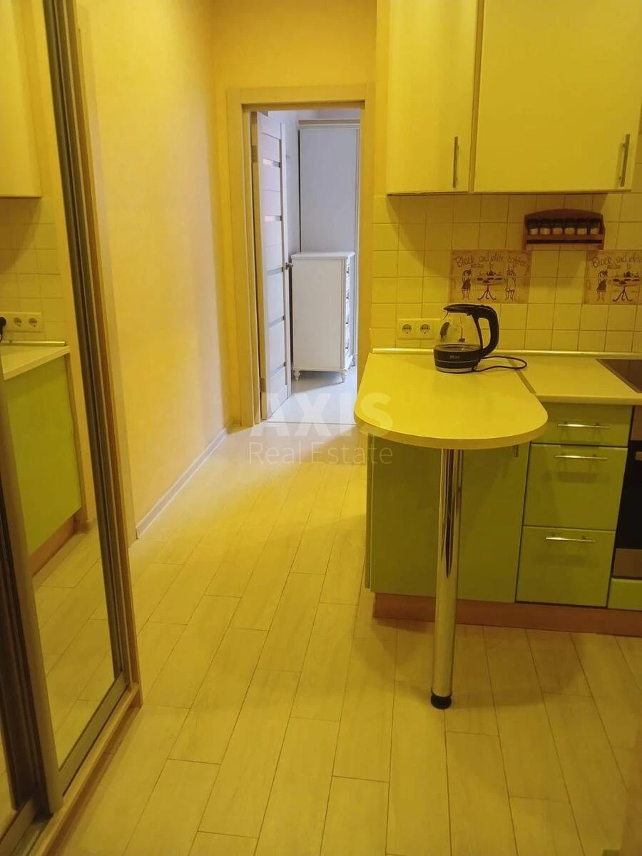 2k apartment vul. Yulia Zdanovska 46/1662560