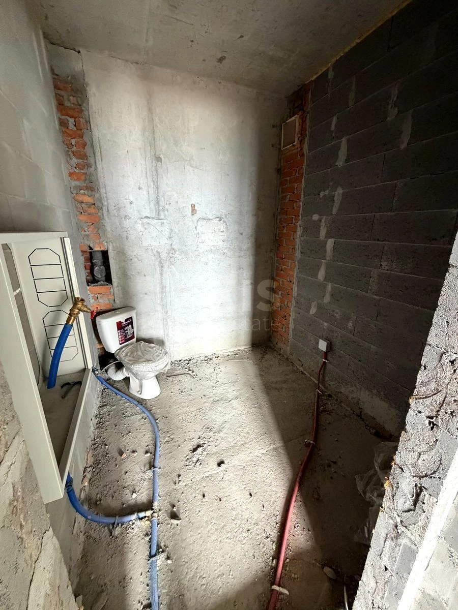 1k apartment nab. Dniprovs'ka 20Б703186
