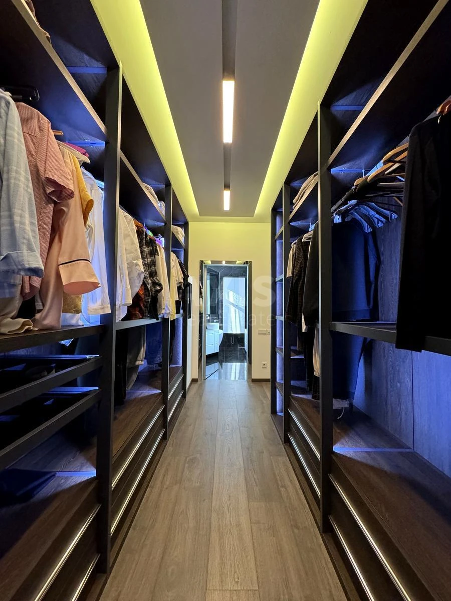 4k apartment vul. Demii'vs'ka 337035816