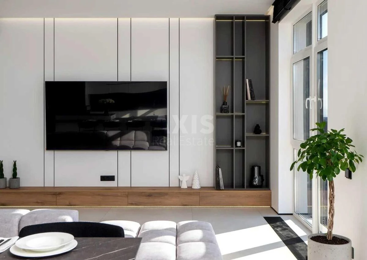 3k apartment vul. Universytets'ka 236571014