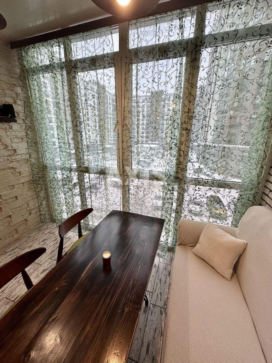 1k apartment vul. Radystiv 30650393