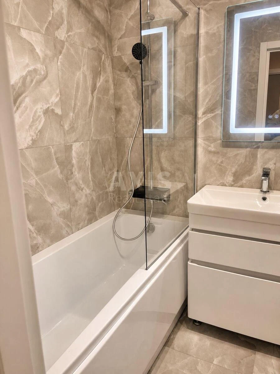2k apartment pr-t Berestejskij 677126010