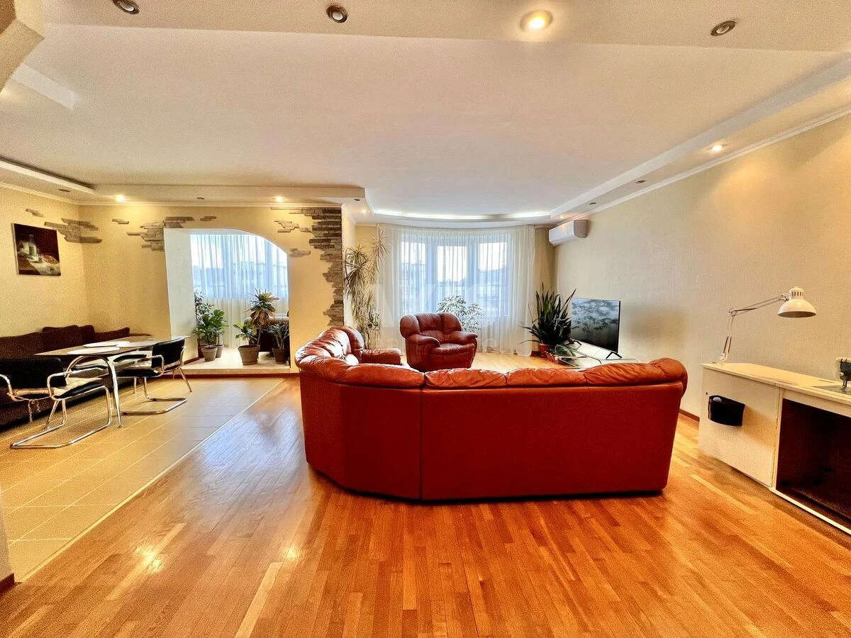 2k apartment pr-t Grygorenka Petra 1Б701117