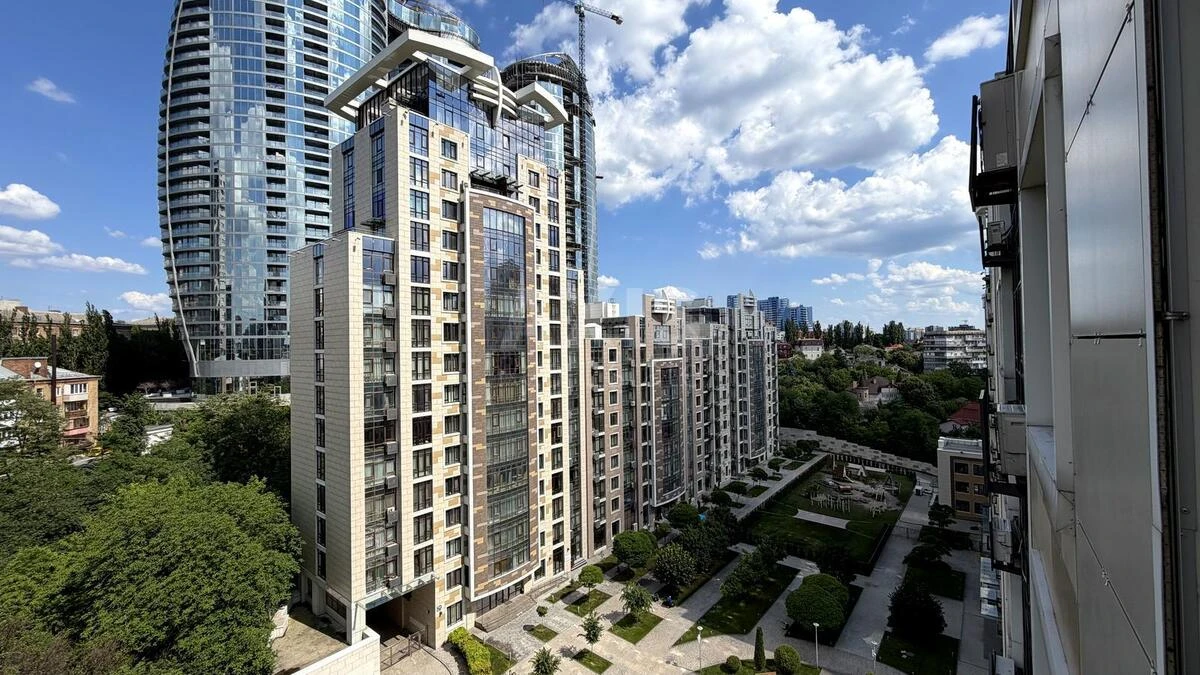 3k apartment vul. Saperne Pole 37041010